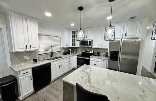 Doctor Phillips House | 4-Bed Bungalow close to Disney, Universal Studios and many fantastic restaurants