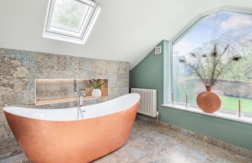 Bakewell House | 4 Bed in Bakewell 87419
