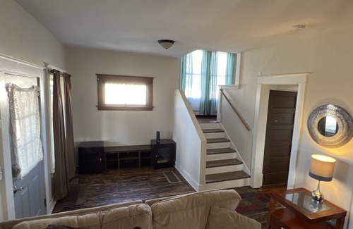 Cedar Rapids - Iowa City House | 4 Bedroom, 1 Bath 3 Level Home 7 Blocks from Downtown Cedar Rapids