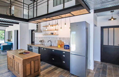 La Garde-Adhemar House | 4 bedroom accommodation in La Garde Adhémar
