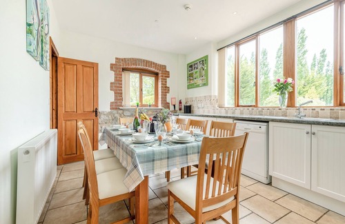 Woolland Cottage | 4 bedroom accommodation in Blandford Forum