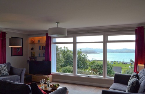 The Hebrides Cottage | 4 bedroom accommodation in Gairloch
