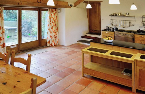 Stackpole Cottage | 4 bedroom accommodation in Valast Hill, near Stackpole