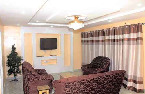 Owo Apartment | 4 bedroom Apartment with 24hrs power supply, in the heart of Owo, Ondo state