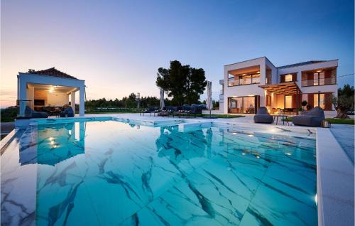 Skradin House | 4 Bedroom Awesome Home In Dubravice