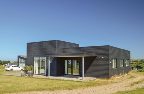 Nr. Lyngby House | 4 bedroom awesome home in Løkken