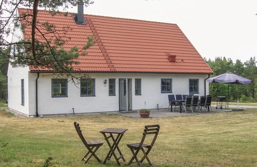 Kappelshamn House | 4 bedroom awesome home in Lärbro