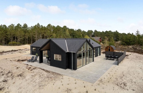 Sønderstrand House | 4 bedroom awesome home in Rømø
