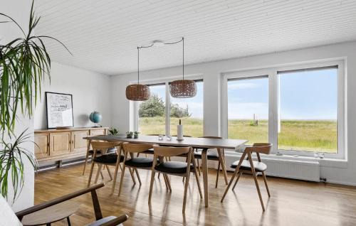 Oddesund Syd House | 4 Bedroom Beach Front Home In Thyholm
