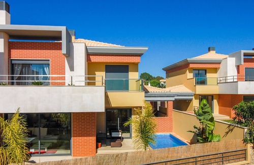 Mosqueira Villa | ★4 Bedroom, Holiday villa with Private Pool, Beach nearby in Albufeira