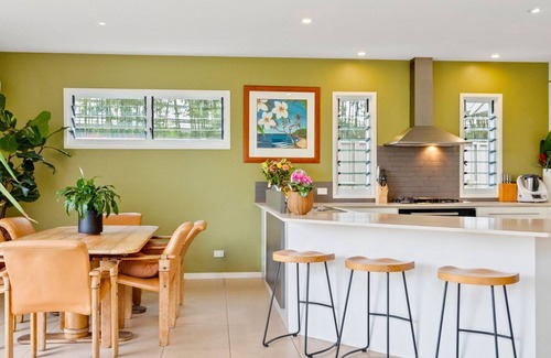 Buddina House | 4 bedroom home on the water
