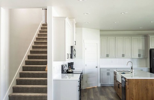 Heyburn House | 4-bedroom house in fabulous Heyburn walking distance to the river walking path!