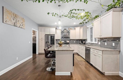 Holden House | 4-bedroom house in nice Holden with WiFi, AC