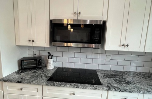 New Braunfels House | 4-bedroom house in welcoming downtown New Braunfels with WiFi, AC