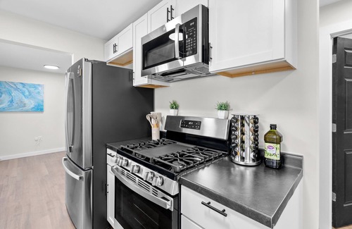 Lansing House | 4-bedroom house in wonderful Lansing with AC, WiFi
