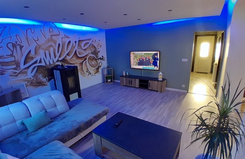 Ramecourt House | 4-bedroom house with private jacuzzi near the Mirecourt auto/moto circuit
