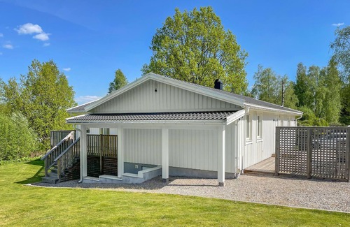 Aspered House | 4 bedroom nice home in äspered