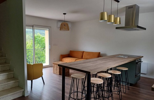 Saint-Peray House | 4 Bedroom Private vacation home in Saint-PÃ©ray