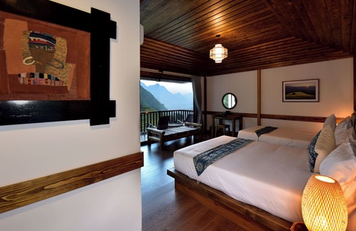 Lao Cai Resort | 4-bedroom resort in terrific Lao Cai with WiFi, AC