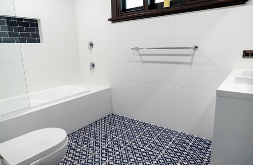 Tanunda Bed & Breakfast | 4 bedroom stone home walking distance to the best restaurants