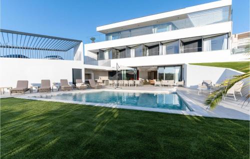 Susica House | 4 Bedroom Stunning Home In Murter