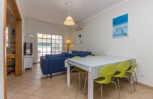 Manta Rota House | 4 bedroom villa wi-fi and shared pool by ALGARVEMANTA