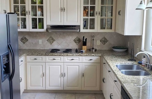 Jog Road House | 4 BR/3 BA Villa, Private Pool - Near Chabad & Anshei