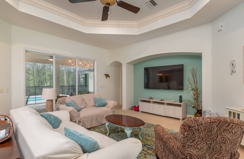 Dunnellon House | 4 BR House w/heat-pump pool!