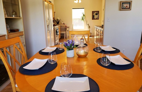 Santa Fe House | 4 BR Resort-Style Living on Santa Fe Country Club! Entire Large Home- Lt!Bright!