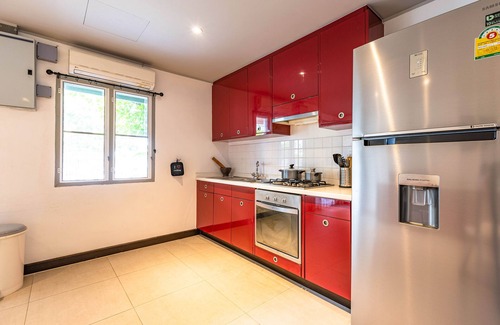 Khao Takiab House | 4 BR Townhouse in Great Location BSS