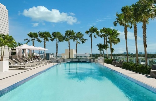 Bay Harbor Islands Apartment | 4 Double Queen Rooms at The Altair Hotel Bay Harbor Miami, Pets Are Welcome!