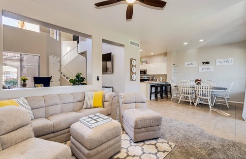 Sunrise Village House | 4 homes next to each other in Golf Course Gated Community for Large Groups!