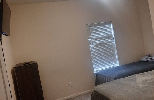 Golden Glades - The Woods House | 4 miles from beach! Class A neighborhood.