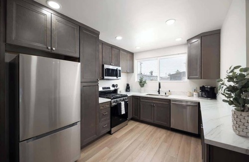 North Clairemont House | 4 Miles to Beach Central and Newly Renovated