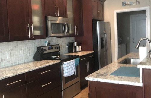 Kiska Beach House | 4 mins to Panama City Beach - 3BR Vacation Home – Sleeps 7, Near the Beach!