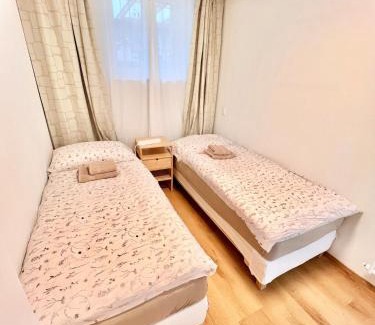 Horgen District Apartment | 4 mins walk Thalwil Station, Free Parking, Historical