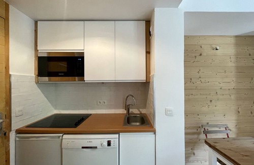 Plagne 1800 Apartment | 4 people La Plagne 1800 Pool - Sauna - Tennis - Squash - South Balcony