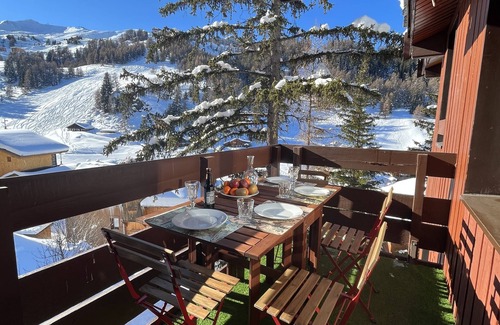 Plagne 1800 Apartment | 4 people La Plagne 1800 Pool - Sauna - Tennis - Squash - South Balcony
