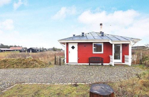 Nr. Lyngby Strand House | 4 person holiday home in Løkken