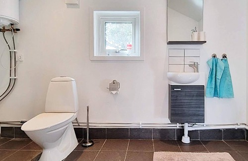 Farlov House | 4 person holiday home in FÄRLÖV