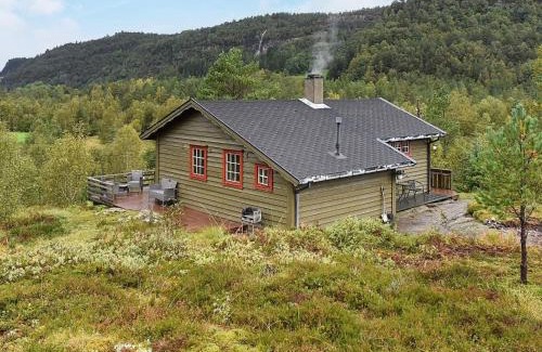 Hyllestad House | 4 person holiday home in Leirvik i Sogn