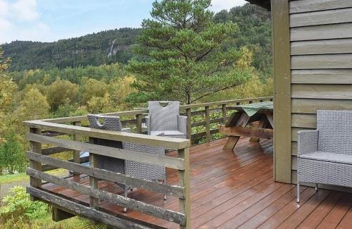 Hyllestad House | 4 person holiday home in Leirvik i Sogn