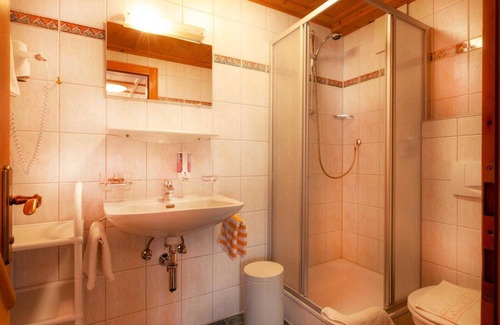 Mathon Apartment | 4 persons 2 double rooms, No. 103 & 104 - Edelweißhof, Mathon
