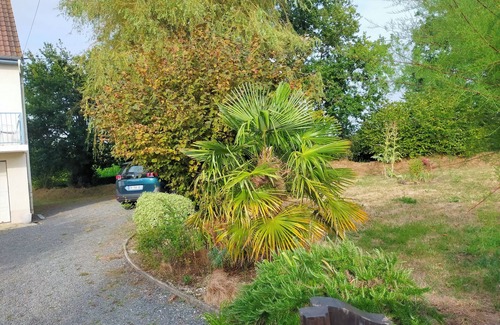 Le Molay-Littry House | 4-room house with large garden in village 15 km from Arromanche