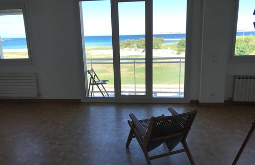 Bonneveine Apartment | 4 Rooms flat on the sea front, splendid view with sunset! Terrace.