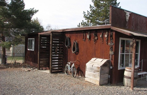 Fruita House | 4 Separate Beds and Queen Pull Out - You Will Want to Stay on This Working Farm
