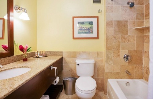 Hanamaulu Resort | 4 Star Beach Front Hotel Resort, Lanai Ocean View, one minute walk to the beach