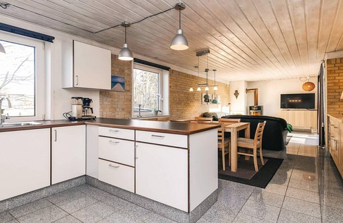 Hou House | 4 star holiday home in Hals