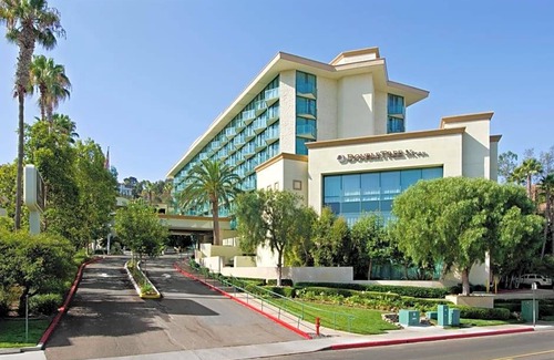 Mission Valley West Hotel | 4-Star Hotel ∙ DoubleTree By Hilton San Diego Hotel Circle
