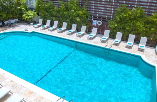 City Center Hotel | 4 Units | Ideal Family Suite in South Beach, Kitchenette, Pool & Ocean Nearby